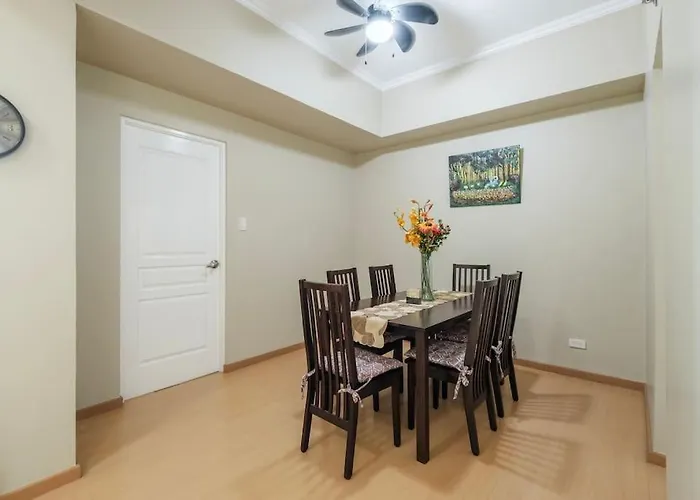 Stayhere Burgos Circle 1 Bedroom Avant@fort Gym Apartment